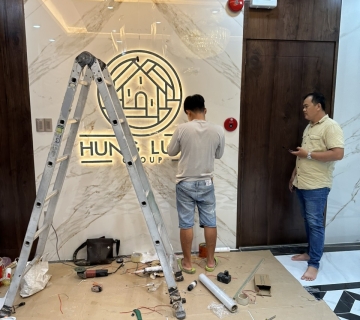 Làm biển hiệu công ty Hùng Luật