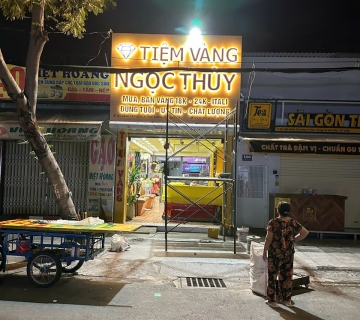Biển hiệu tiệm vàng Ngọc Thủy