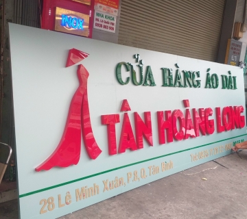 Thiết kế bảng hiệu Mica cửa hàng áo dài